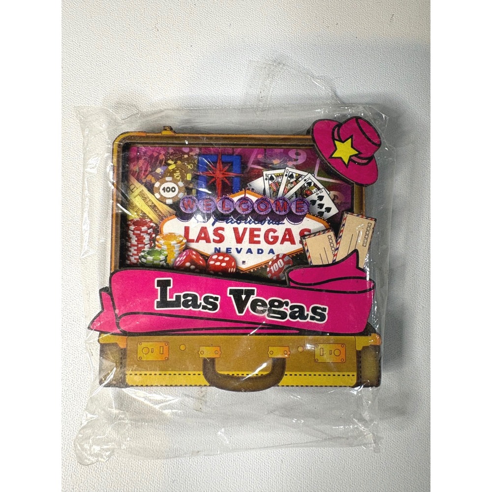 Las Vegas Magnet 3D Suitcase Gambling Poker Chips Dice Wood Travel